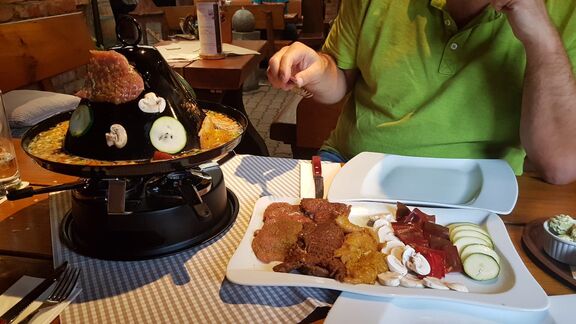 Hut essen im Gasthaus Bonimeier in Haiming Hut essen im Gasthaus Bonimeier in Haiming